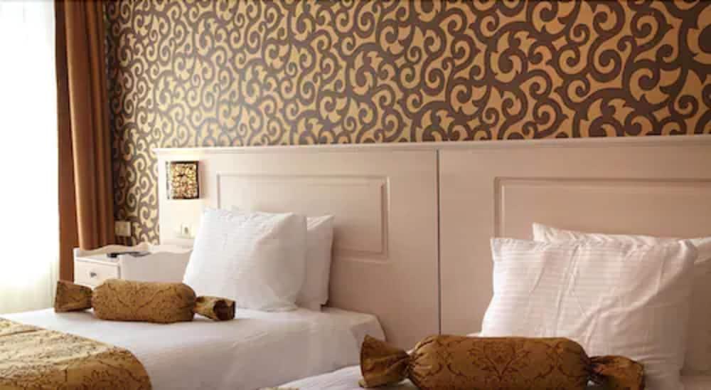 Taksim Pera Orient Hotel 4*