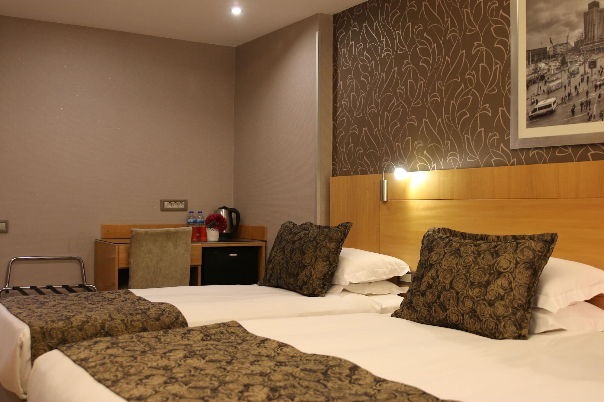 Emerald Hotel