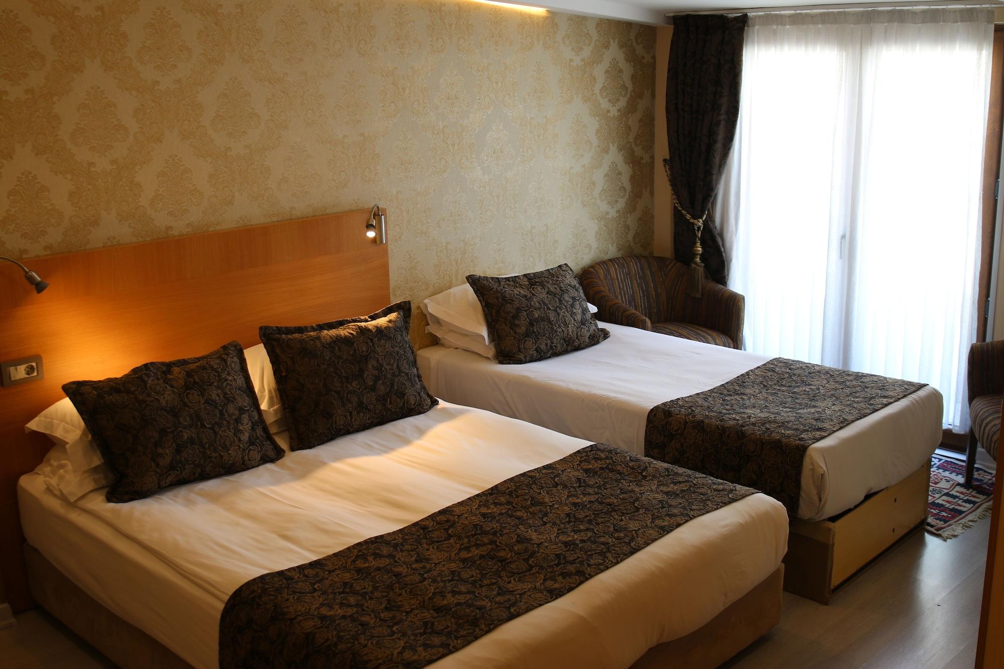 Emerald Hotel 4*