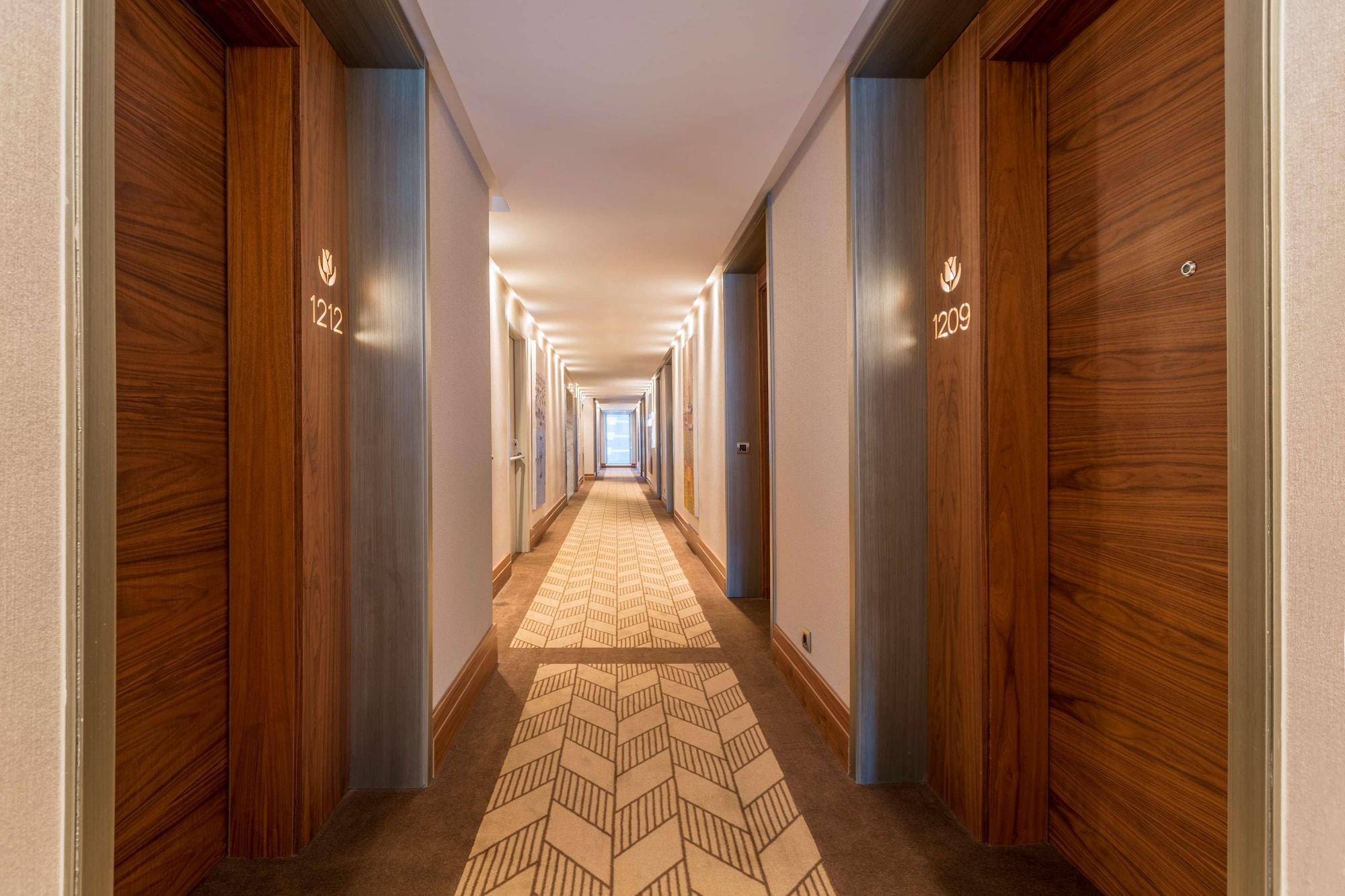 Golden Tulip Bayrampasa Hotel Istanbul