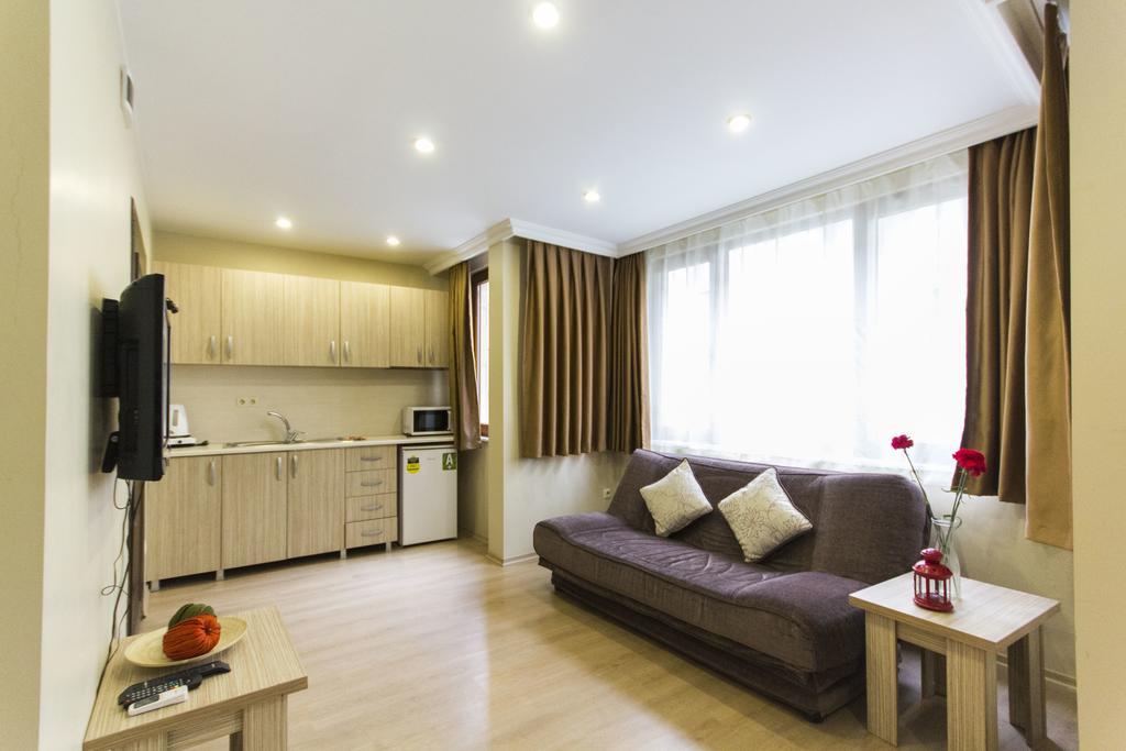 Aytur Suites 44 *