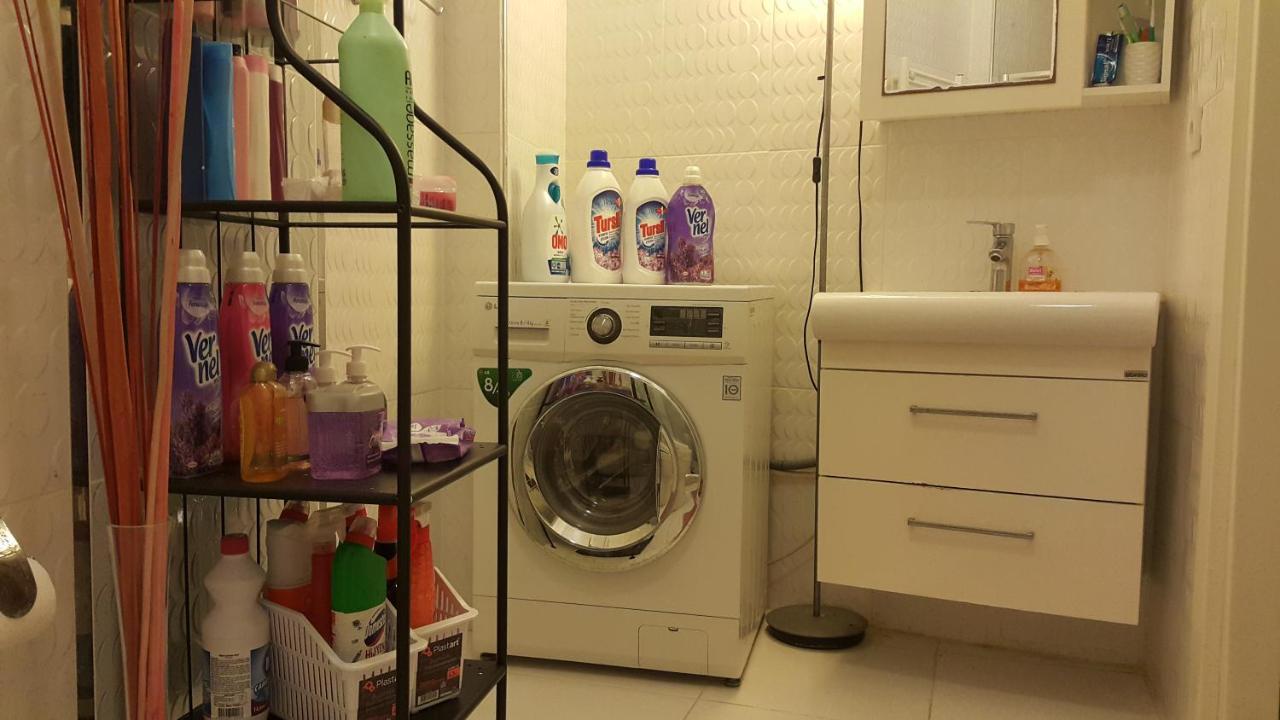 Shared Center Of The Istanbul, Metro 3 Mnt Homestay Istanbul