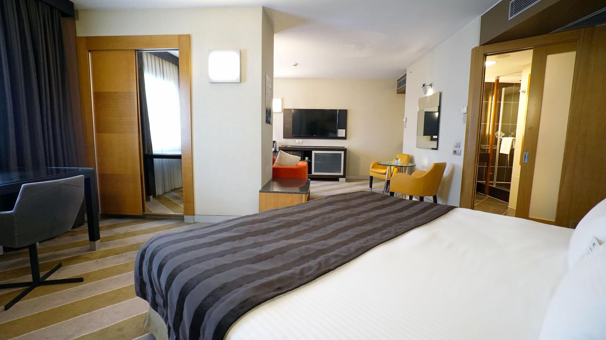Point Taksim Hotel 5*