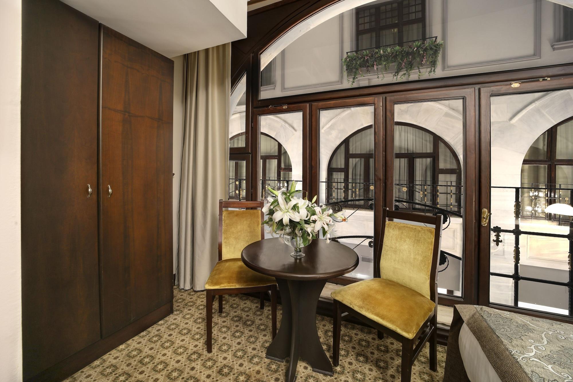 Hotel Legacy Ottoman