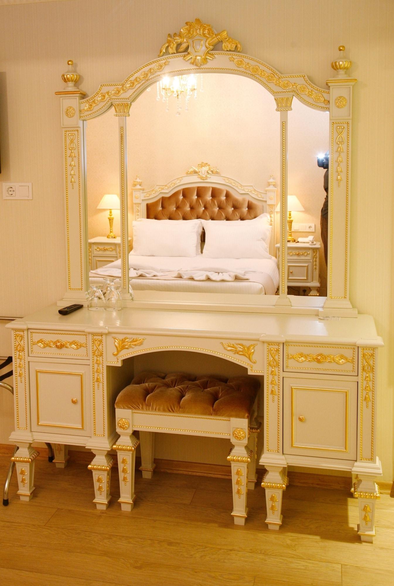 Hotel Karakoy Port 4*