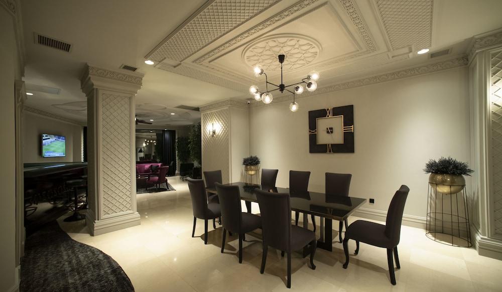 Hotel Taksim Square 4*