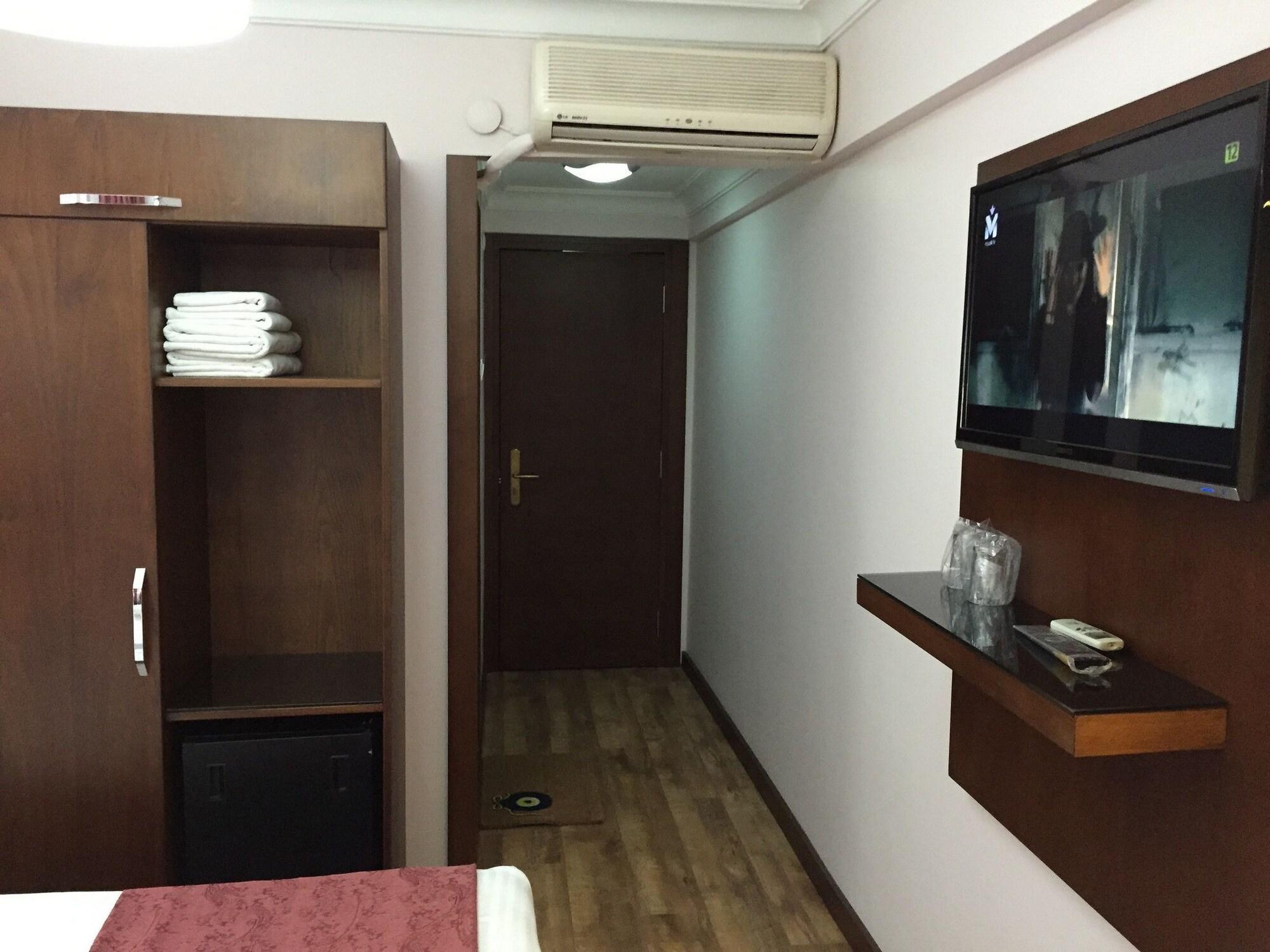 Liberty Hotel 3*