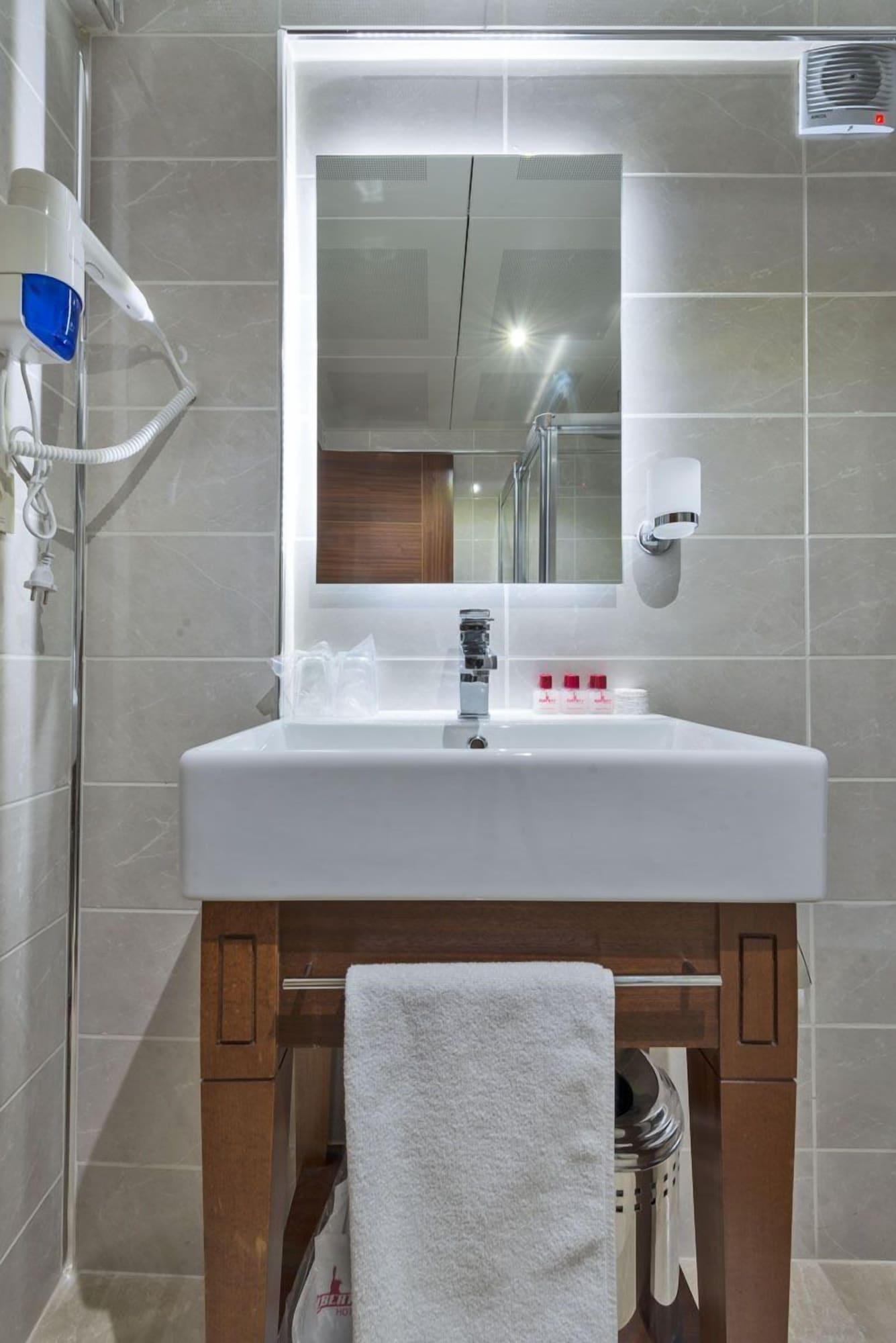 Liberty Hotel 3*