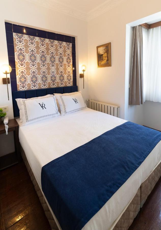 Vera 3*