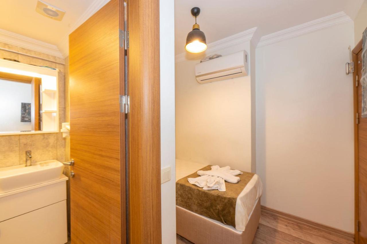Bazaar Old Hotel 2*