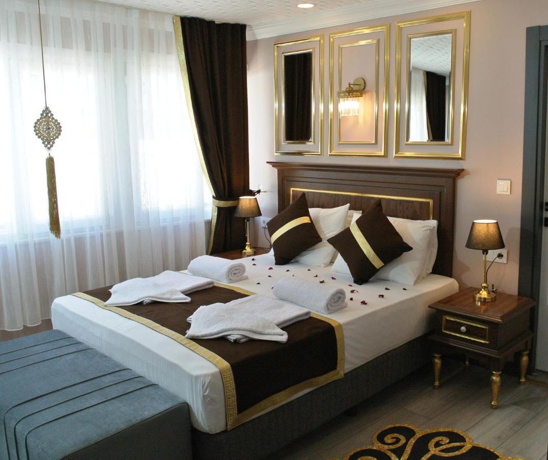 Emirhan & Istanbul