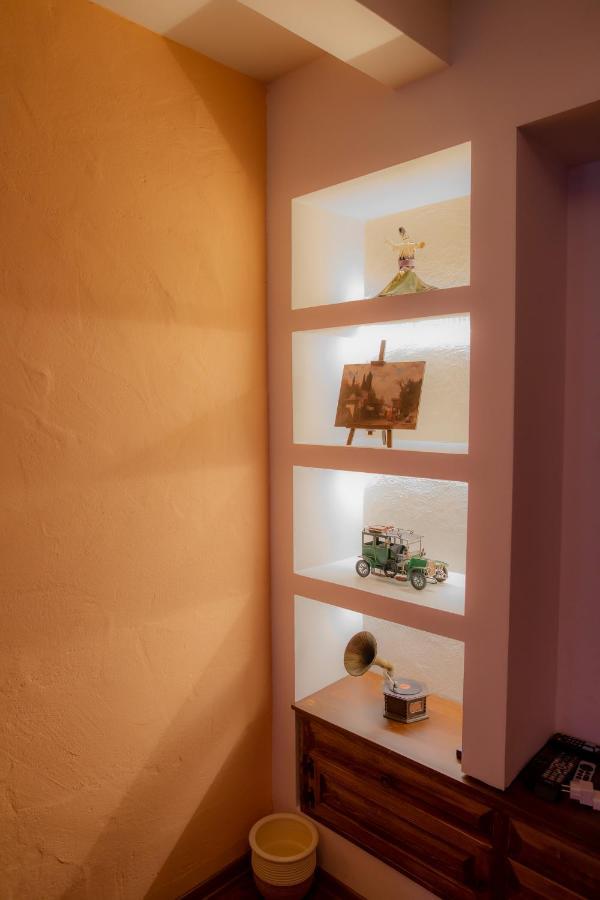 Antique Masterpiece Duplex In Besiktas Apartment