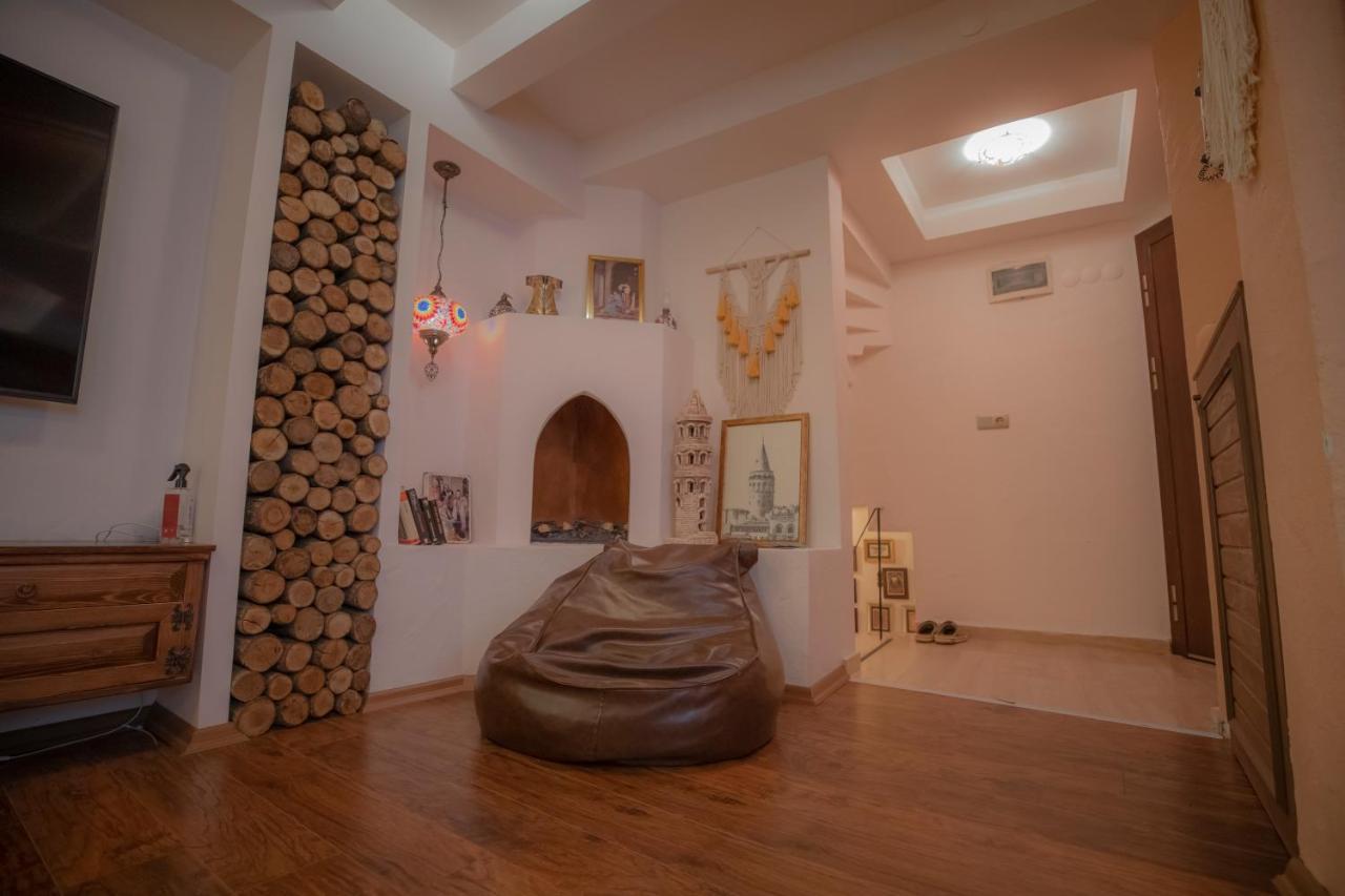 Antique Masterpiece Duplex In Besiktas Apartment *