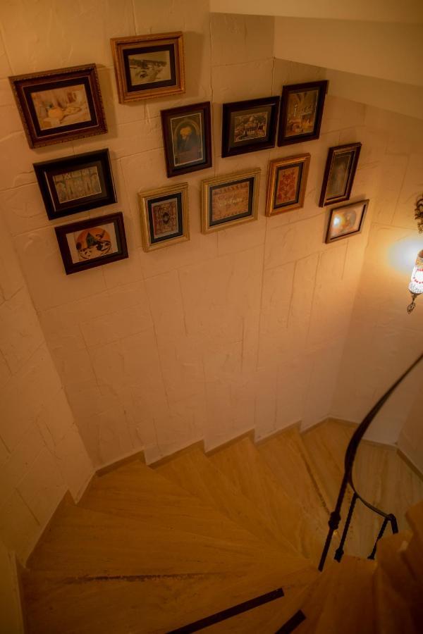 Antique Masterpiece Duplex In Besiktas Apartment *