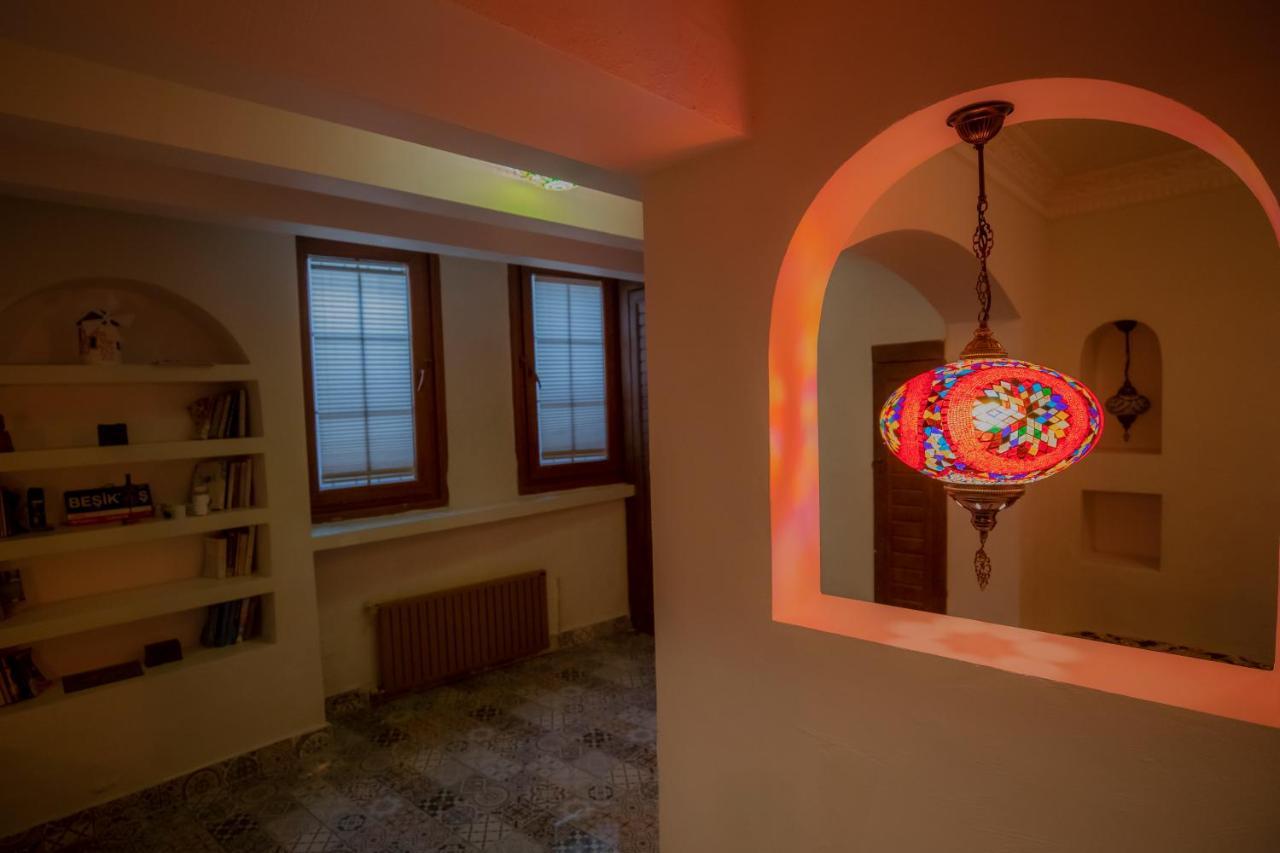 Antique Masterpiece Duplex In Besiktas Apartment