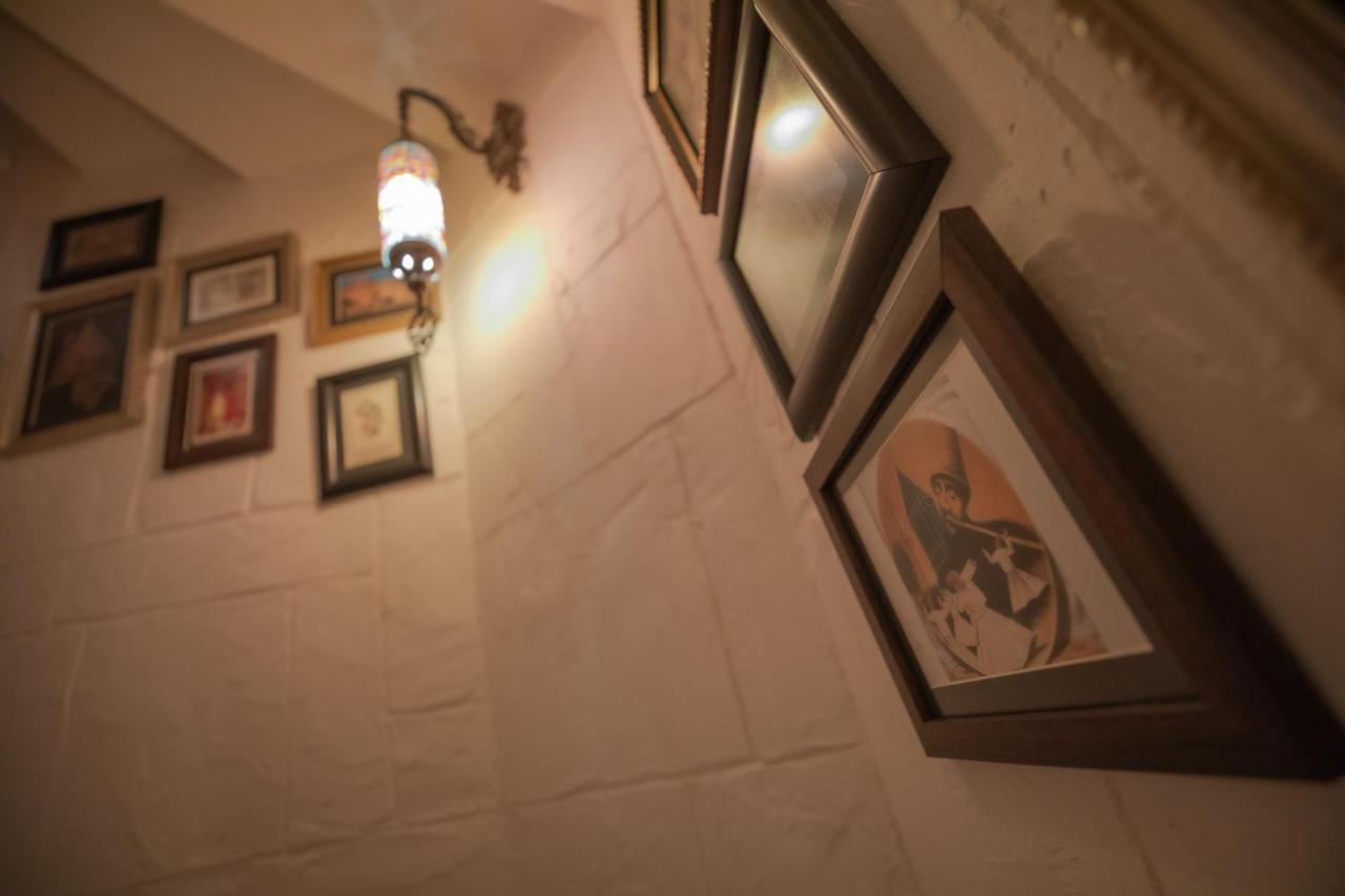 Antique Masterpiece Duplex In Besiktas *