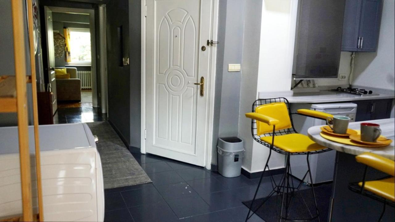 Sweet House In The Heart Of Apartment Istanbul