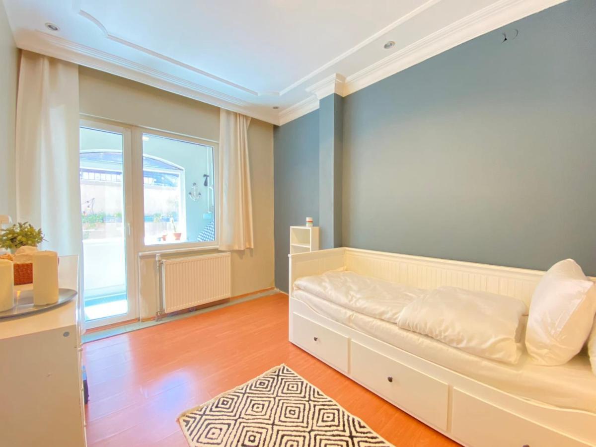 Daire Delightful With Backyard And Bosphorus View In Uskudar İstanbul