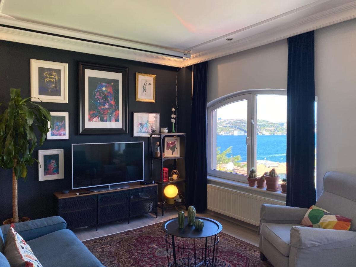 Daire Delightful With Backyard And Bosphorus View In Uskudar
