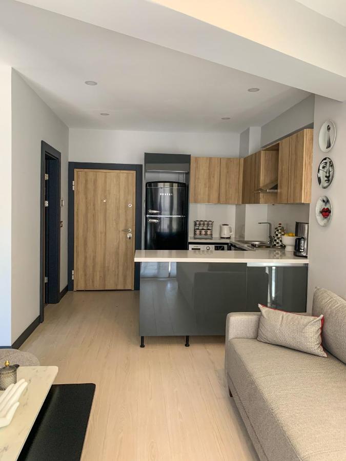 Apartment Sweet *