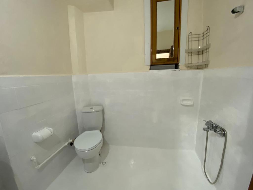2 Bedrooms Central Area Located 2 Floor Apartment Istanbul