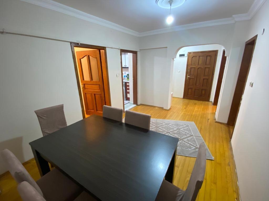 Apartment 2 Bedrooms Central Area Located 2 Floor *