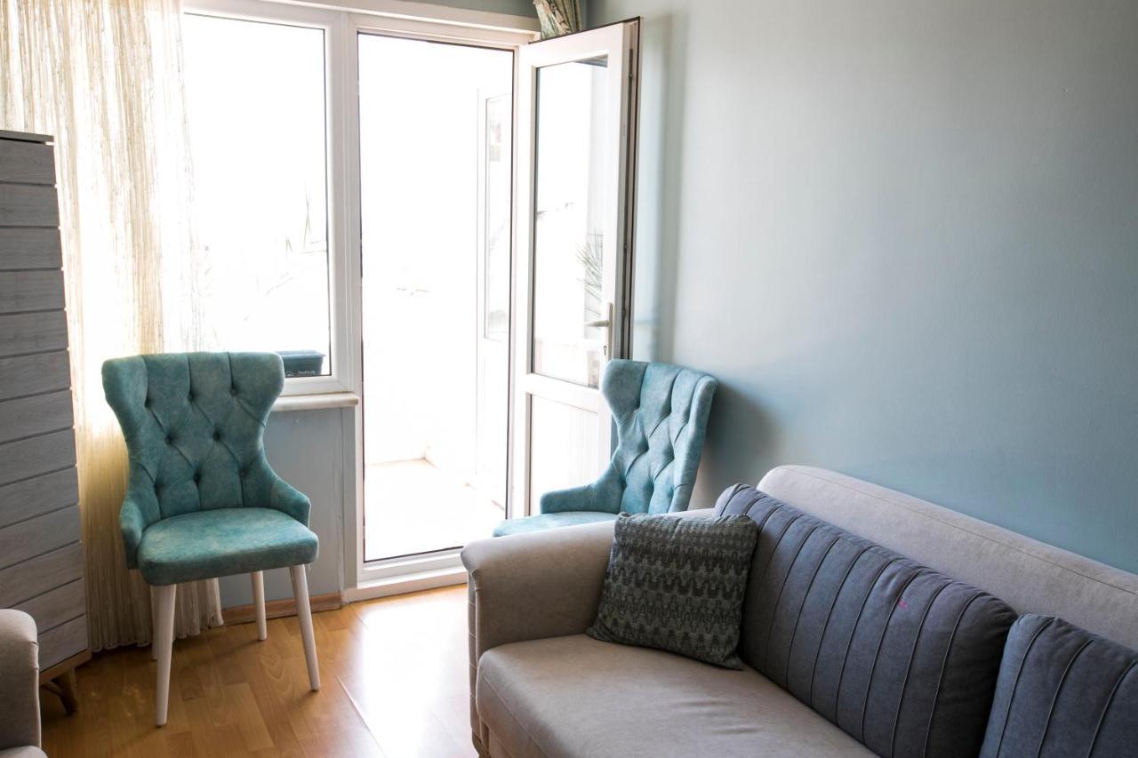 Apartment 2br-1lr Seaview Family Place Next To Center *