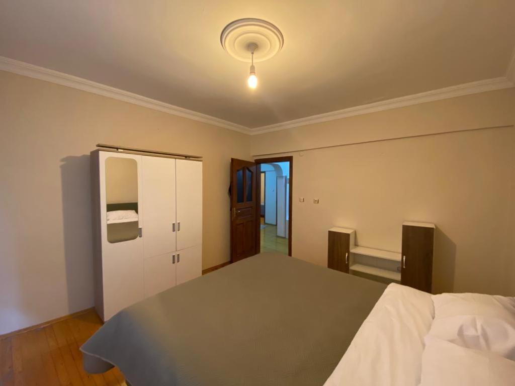 2 Bedrooms Central Area Located 2 Floor Apartment Istanbul