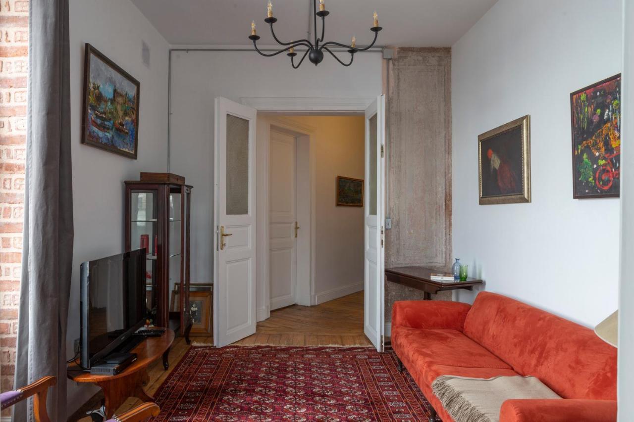 A Historical Galata Flat W Bosphorus View *