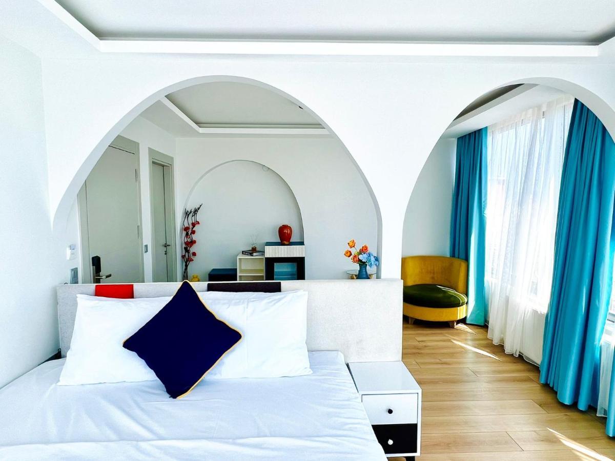 Apex Hotel 3*