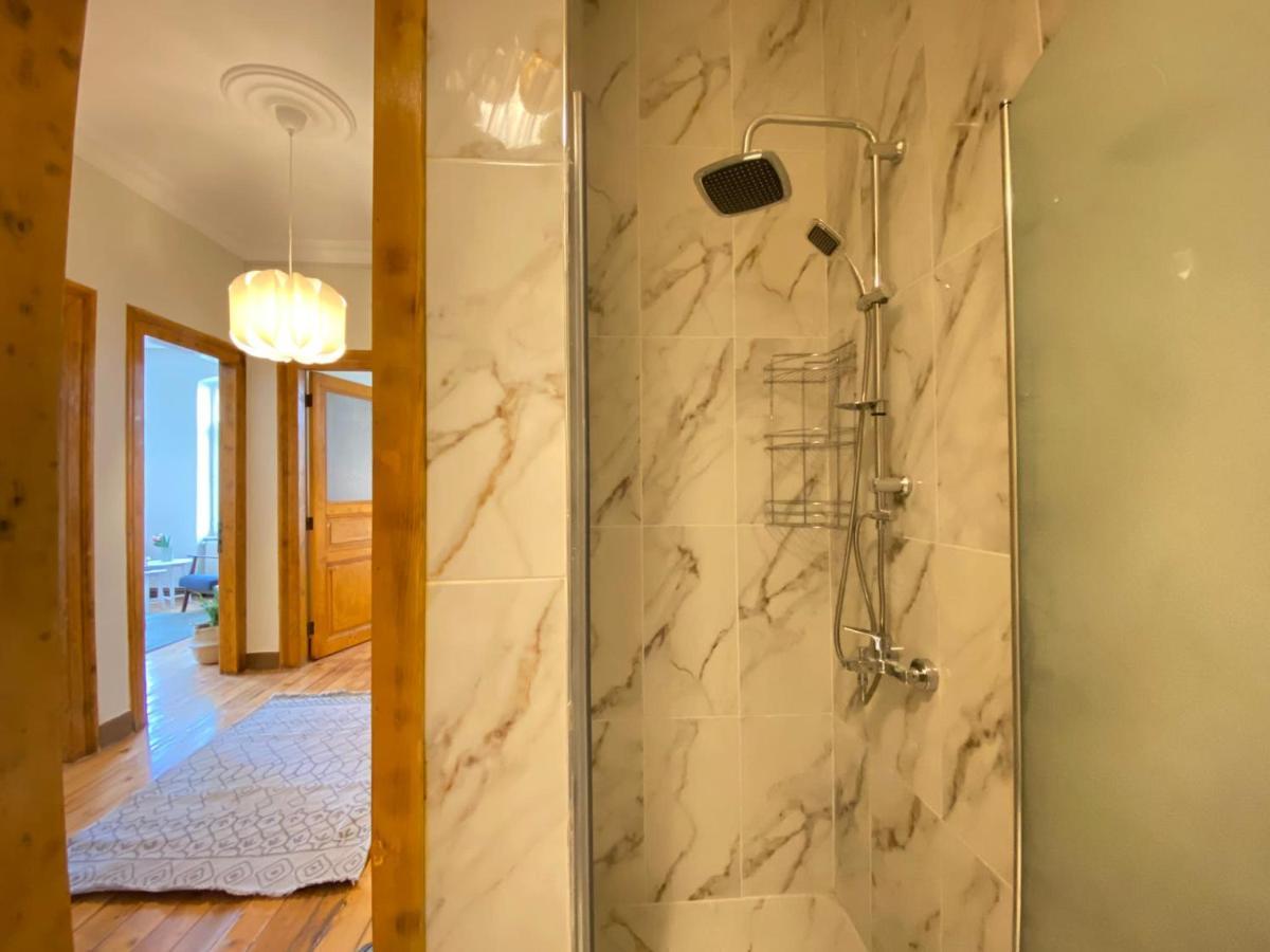 Apartamento Building Near Galata Tower With Great View In Beyoglu