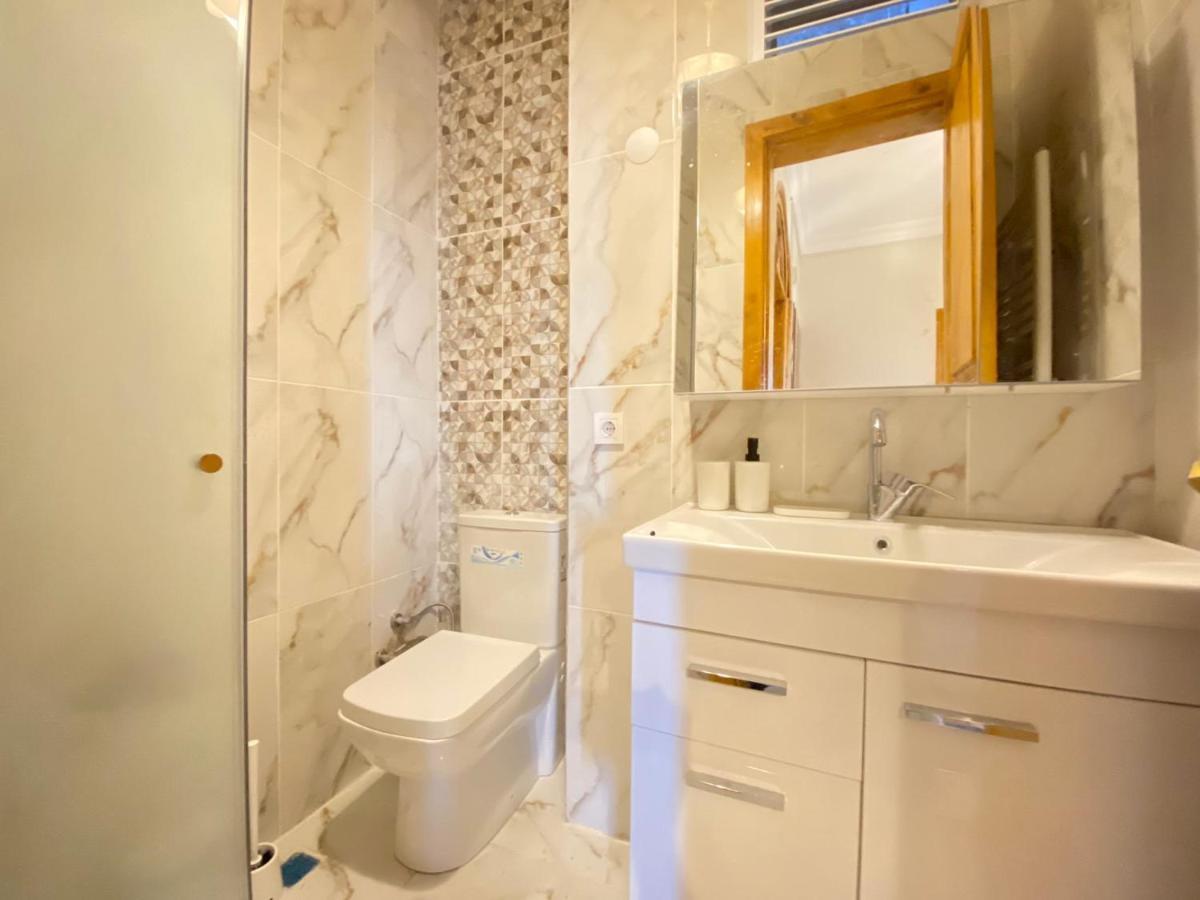 Apartment Building Near Galata Tower With Great View In Beyoglu Istanbul