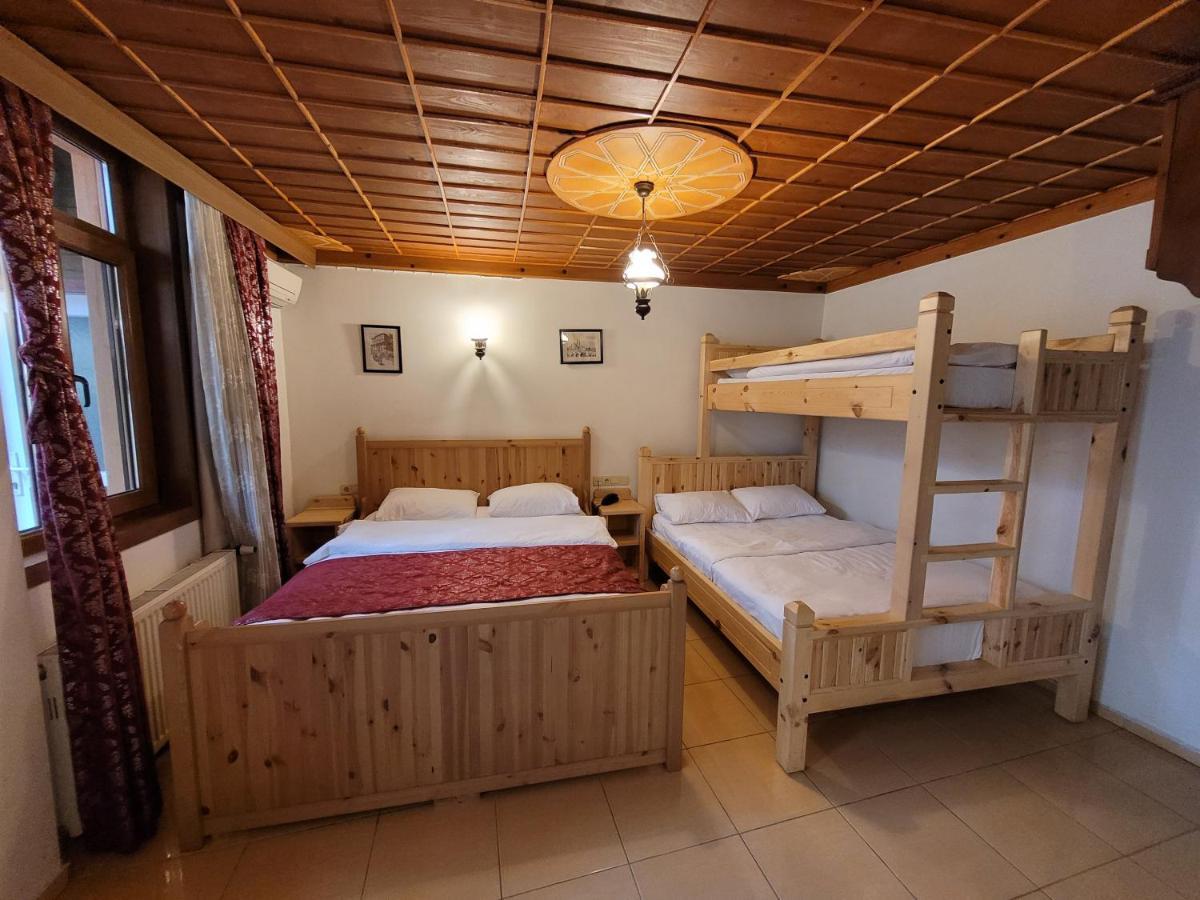 Saruhan Hotel 2*