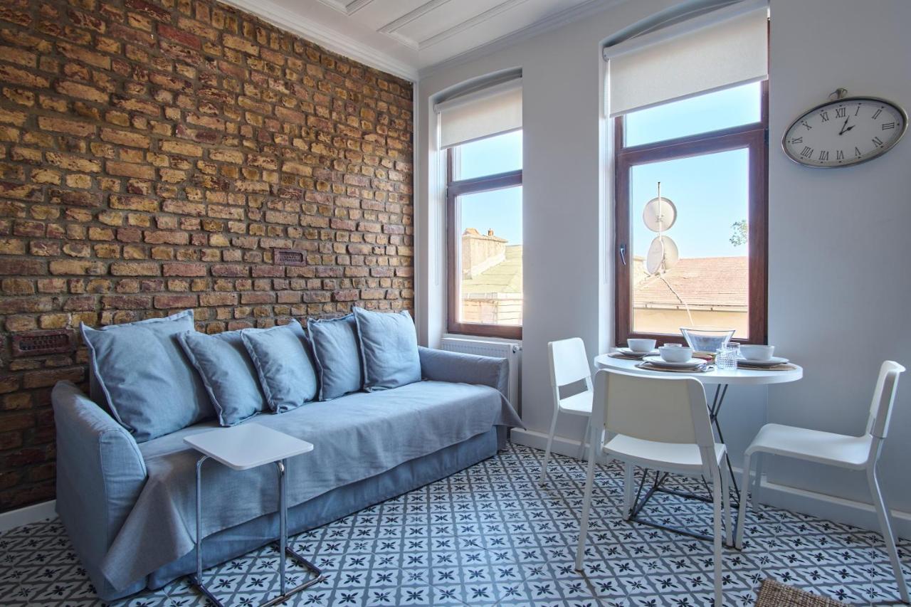 Apartment Sunflower Istanbul