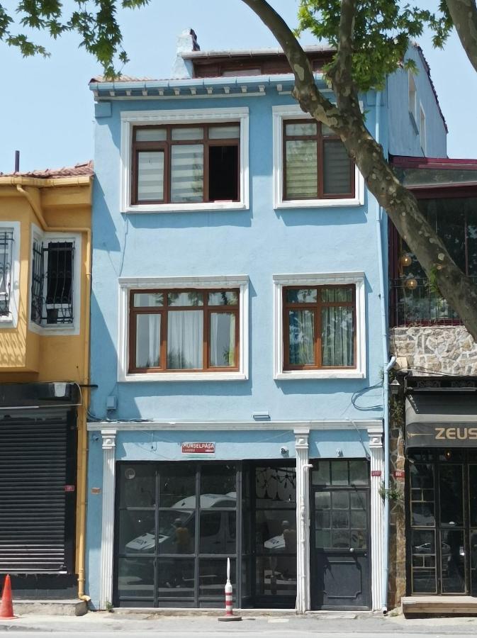 Retro & Wood Apartment *