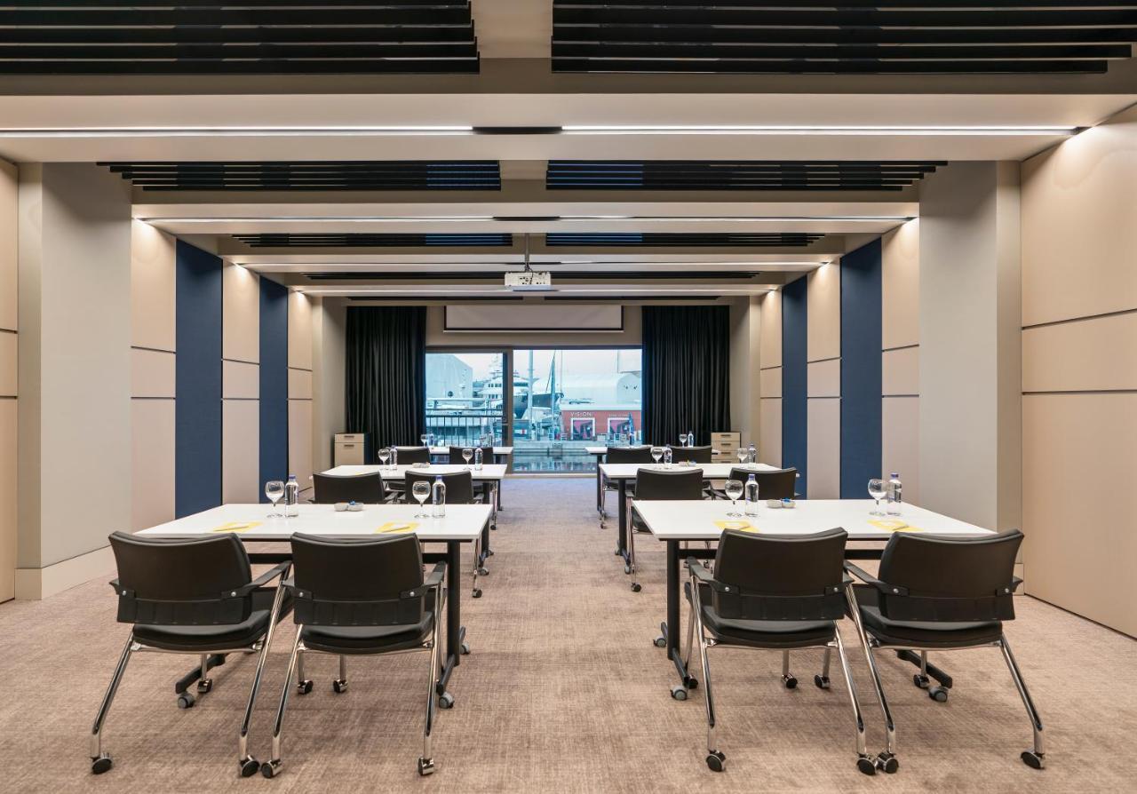 Crowne Plaza - Tuzla Viaport Marina, An Ihg 4* İstanbul