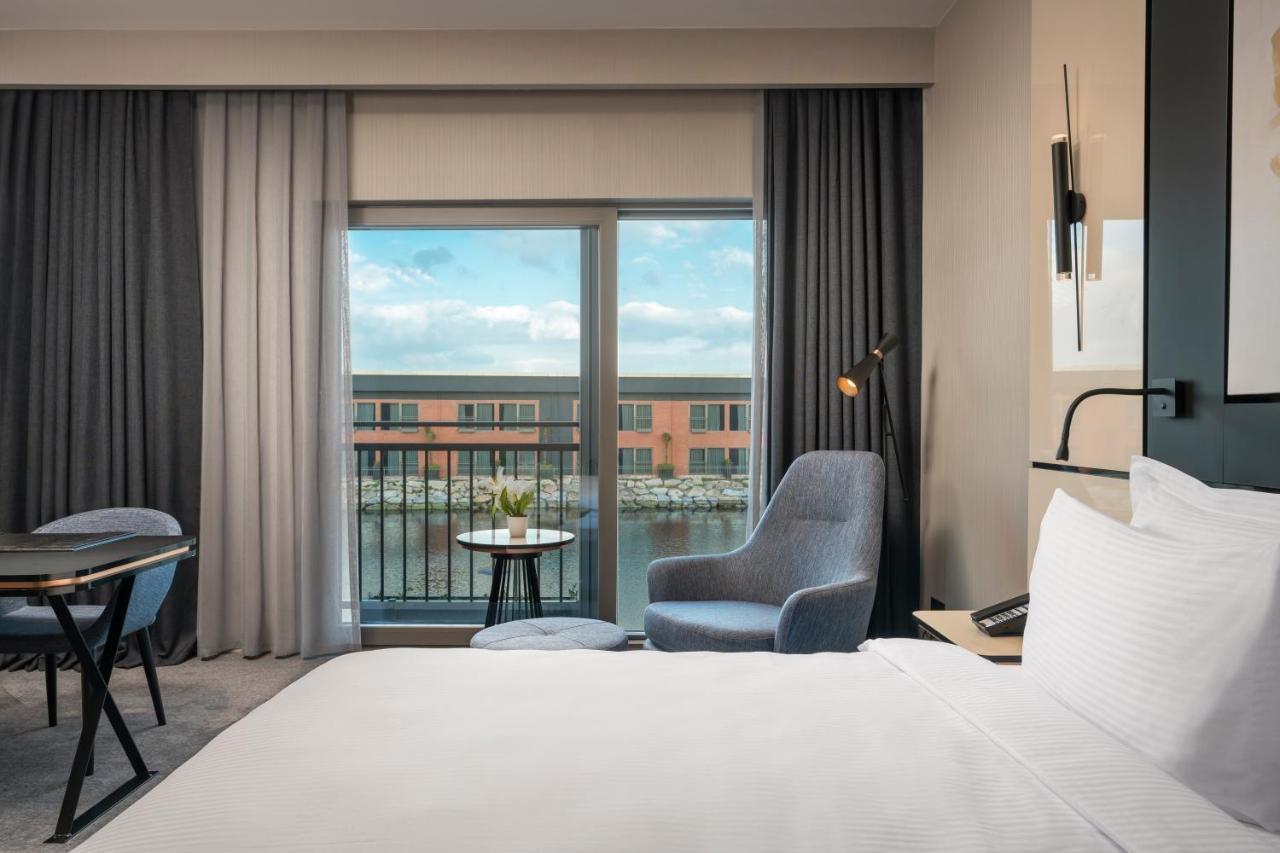 Crowne Plaza - Tuzla Viaport Marina, An Ihg Otel 4*