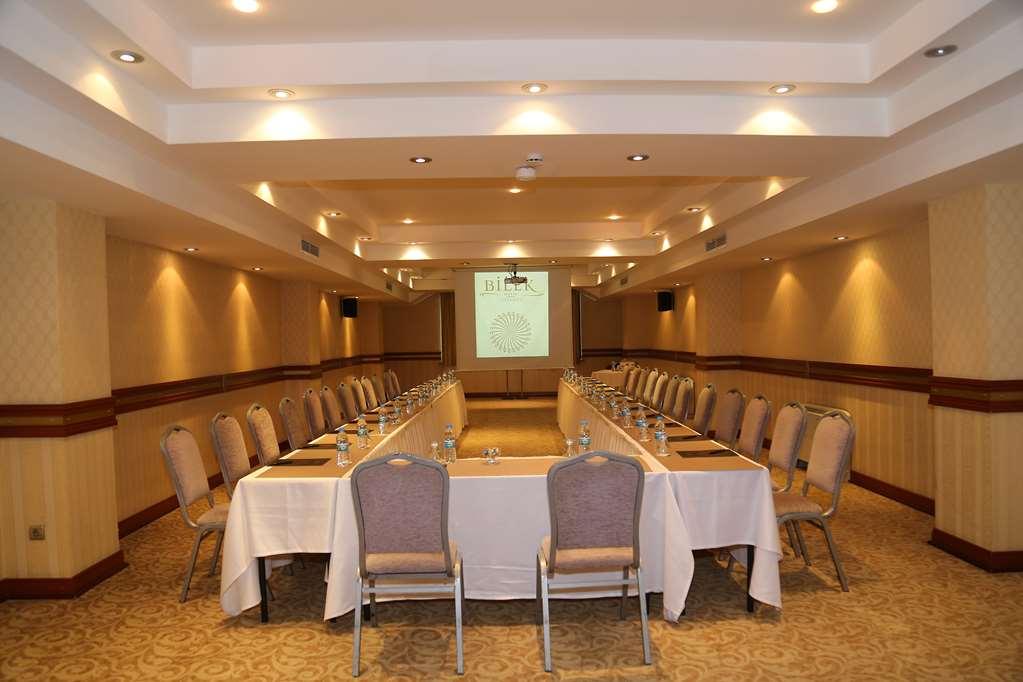 Bilek Hotel 4*