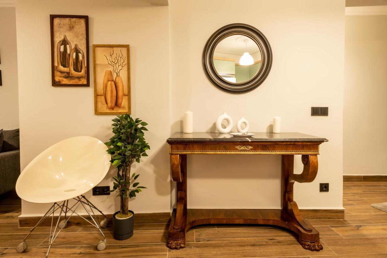 Spacious And Comfy 2br In The Heart Of Cihangir *