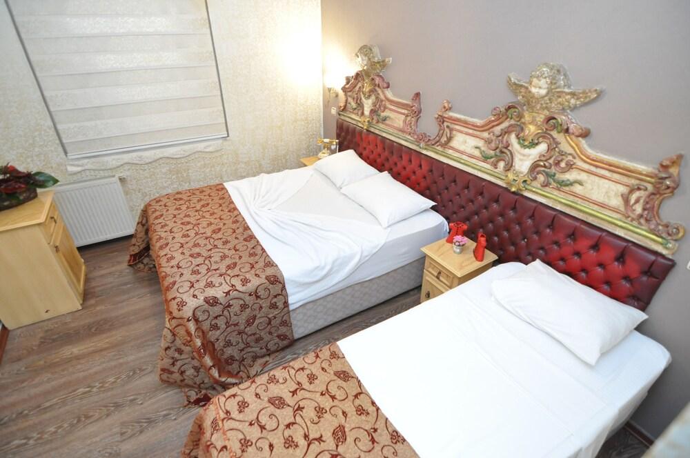 Apex Hotel 3*