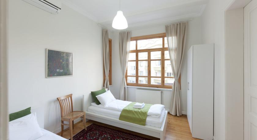 Iskele House *