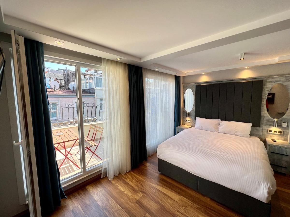 Kaya Est 1985 * Istambul