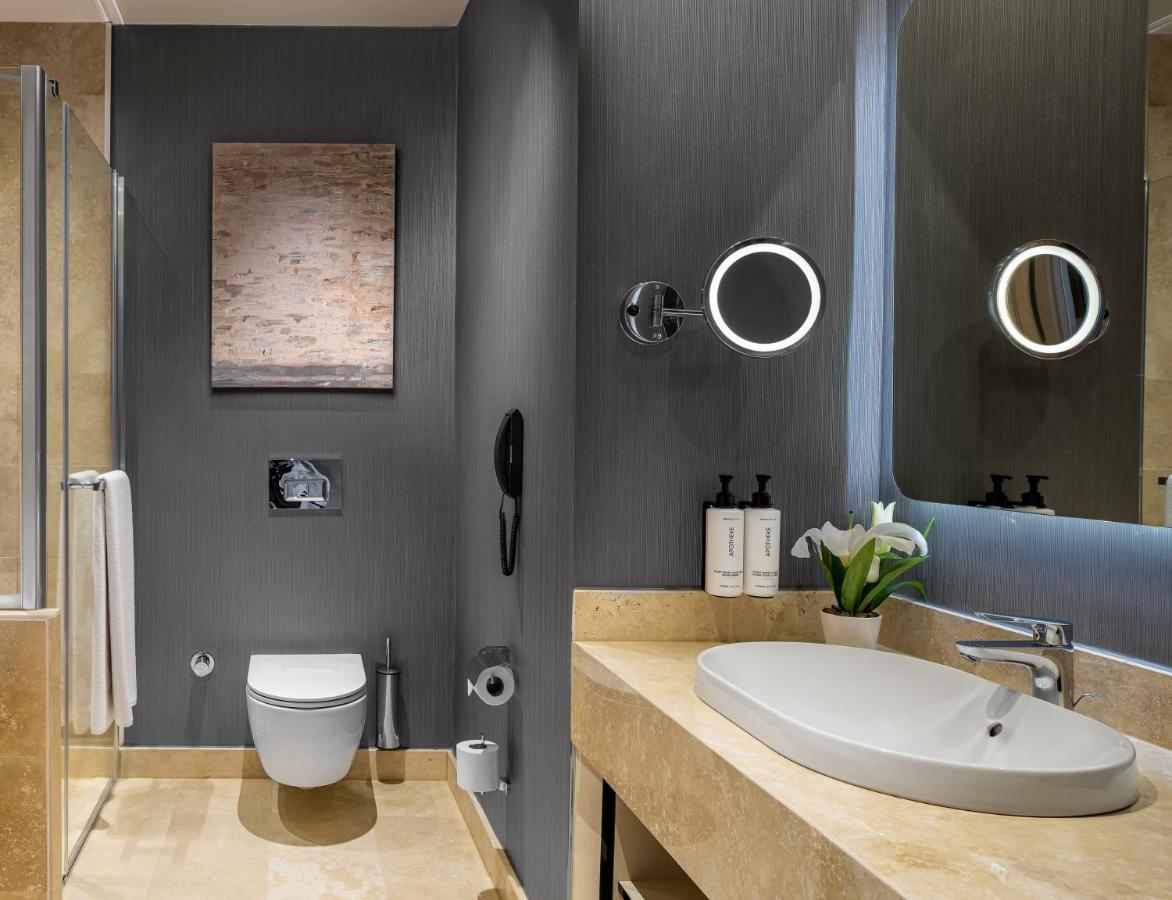 Crowne Plaza - Tuzla Viaport Marina, An Ihg Otel 4*