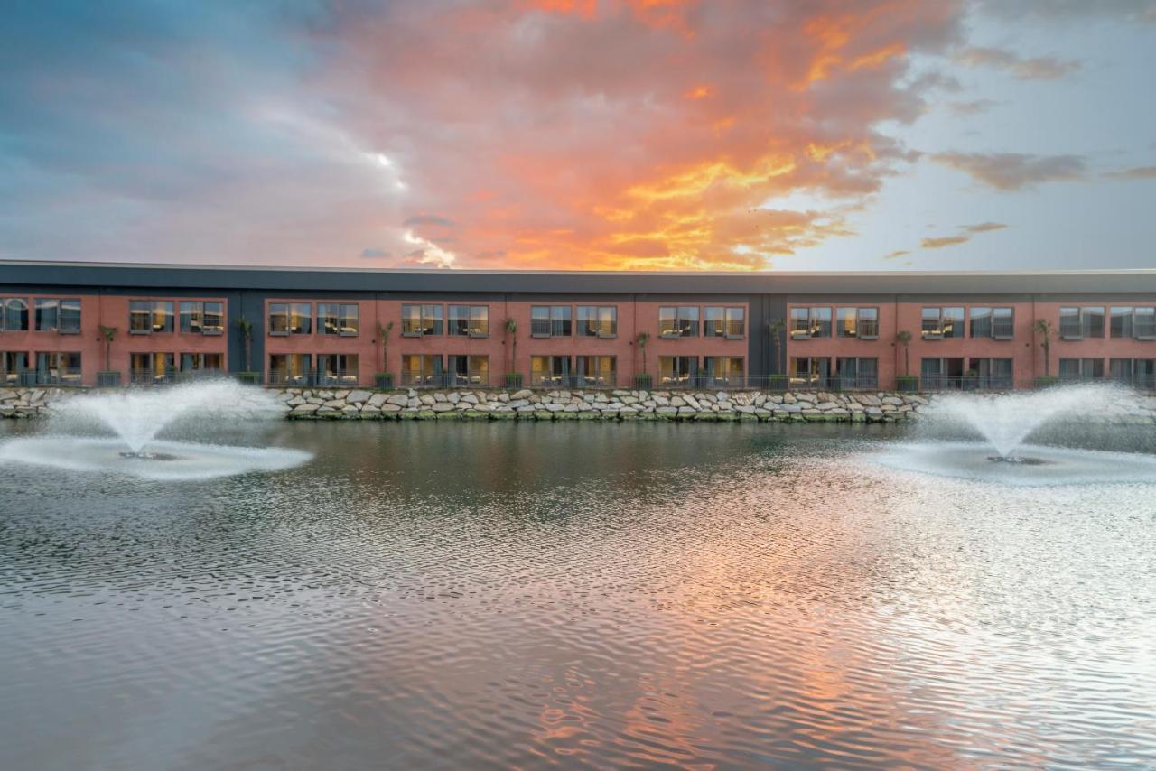 Crowne Plaza - Tuzla Viaport Marina, An Ihg Otel 4*