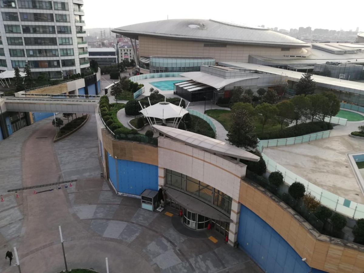 Apartment Mall Of *