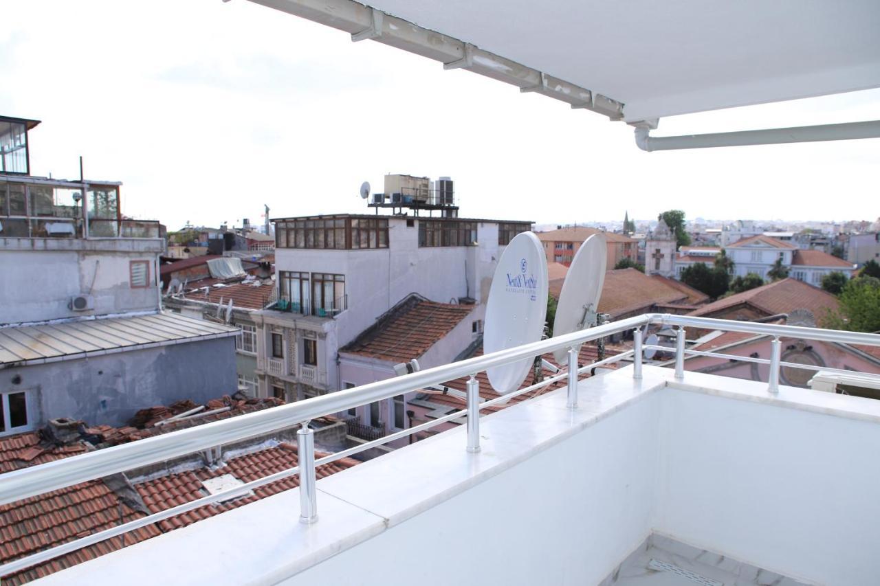 Laos Town Hause * Istanbul