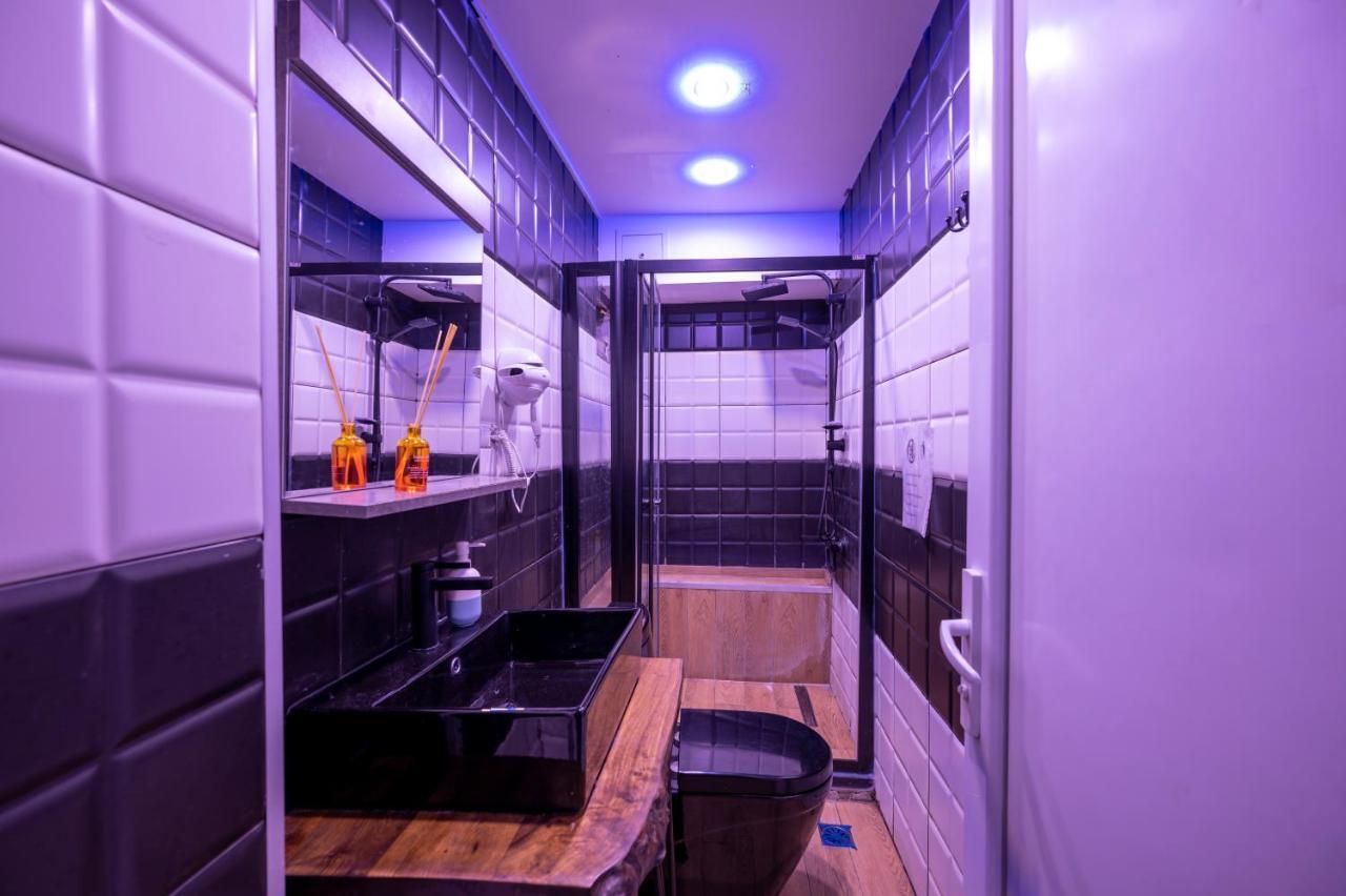 Hostel Taksim Square *