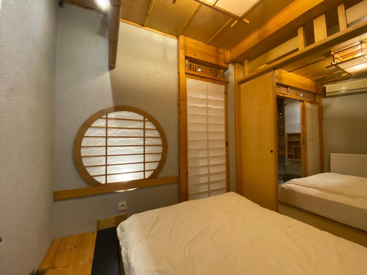 Bunkahaus Hotel 2*