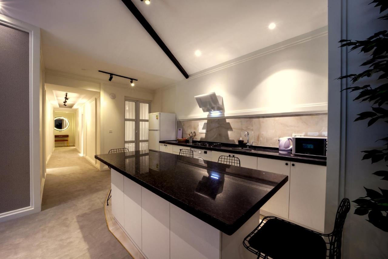 Walton Gardens Pera Aparthotel 4*
