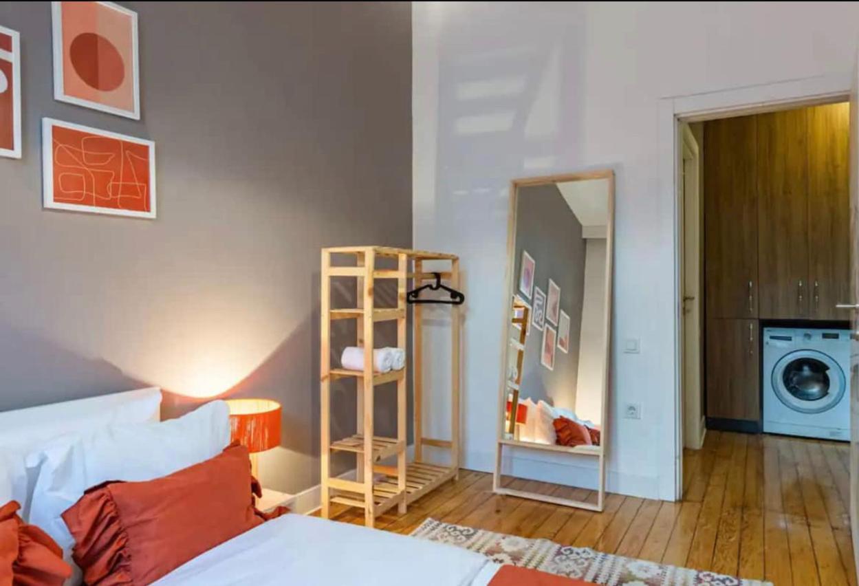 Apartment Renovated Art Deco Charm In The Heart Of Nisantasi *